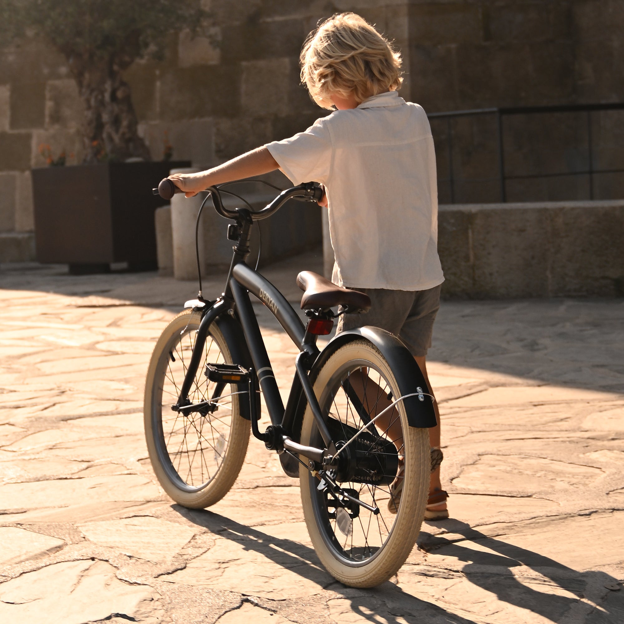 Coastline Kinderfiets met standaard - 20 Inch