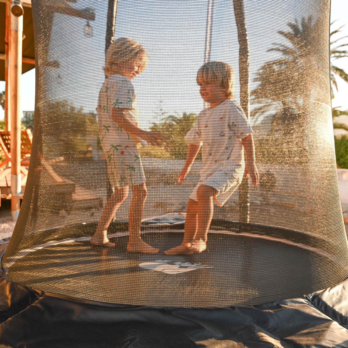 Trampolino per bambini da 183 cm con rete di sicurezza e scaletta - Nero