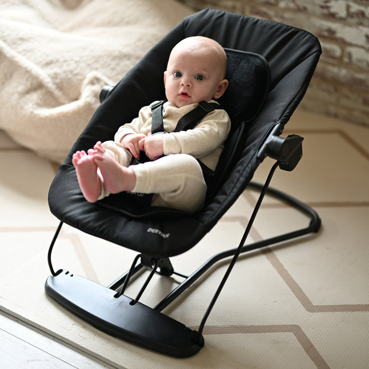 Conjunto de trona Curve para niños con sillita balancín y cojín de apoyo - Negro