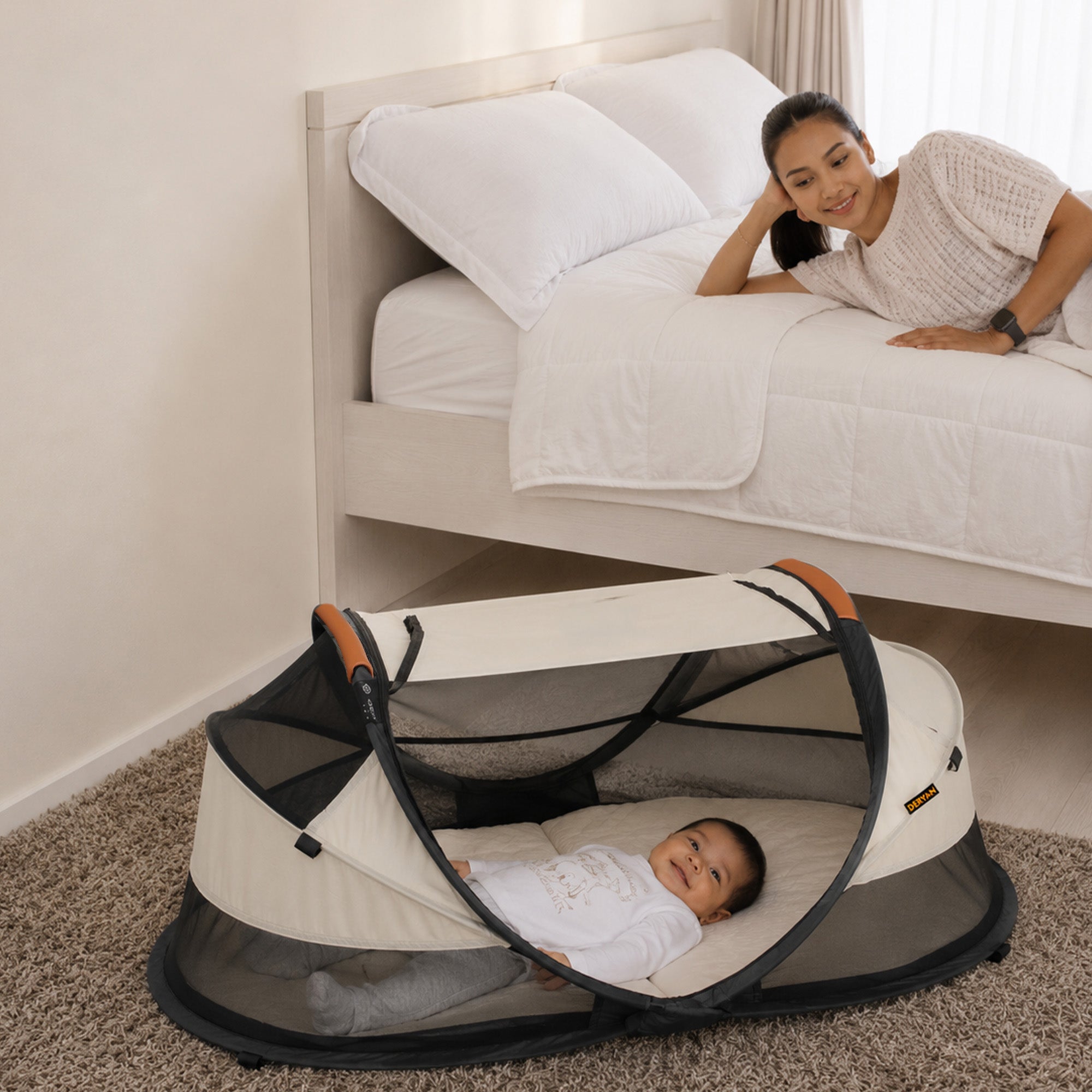 Baby Luxe Ivory reisbed pop-up met 50% UV-bescherming en muggennet <1 mm
