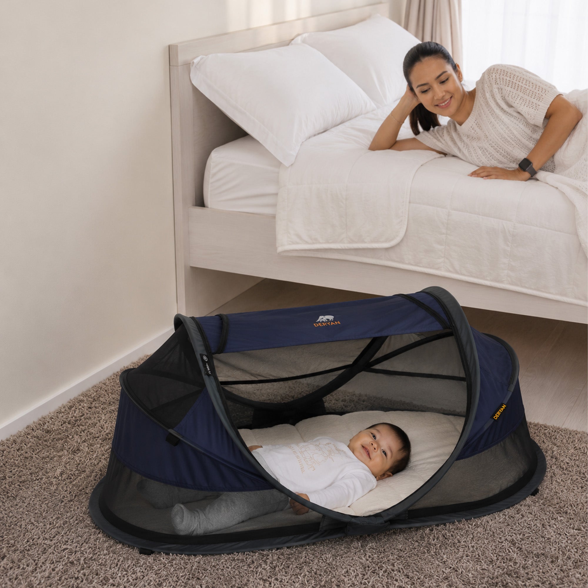 Baby Luxe Navy reisbed pop-up met 50% UV-bescherming en muggennet <1 mm