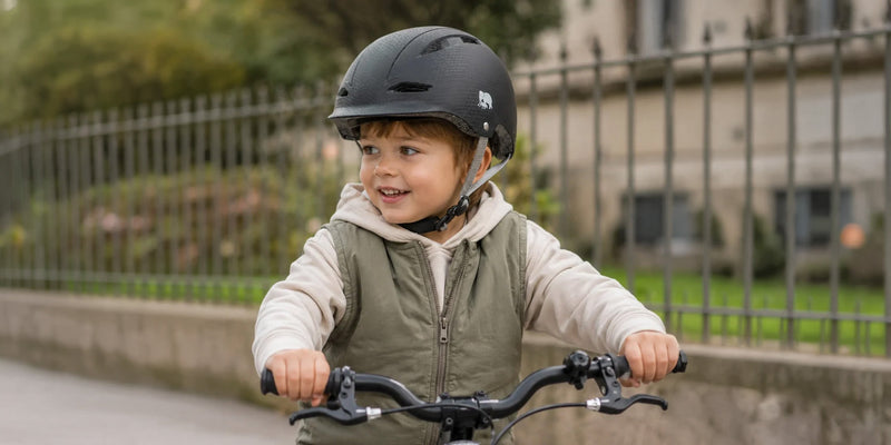 Choosing and Adjusting a " DERYAN" Children's Helmet
