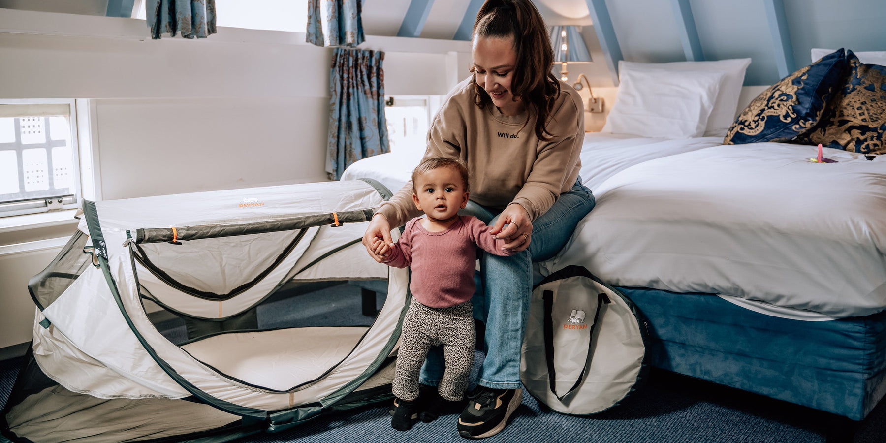 Hotelzimmer mit einem Baby: So richtest du es ein