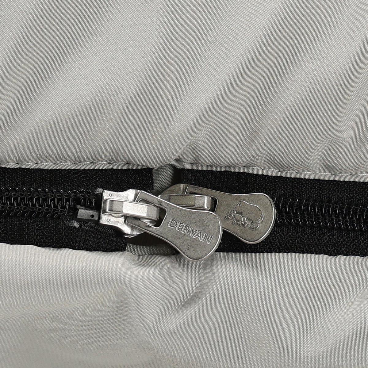 Airtraveller Grey