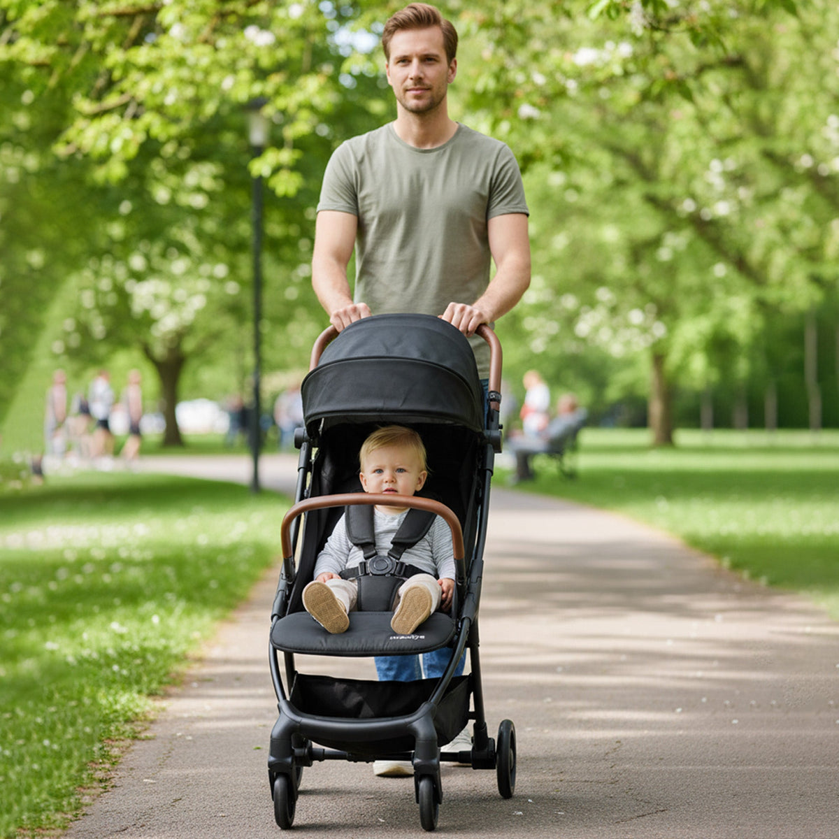 Mooiys Ash Stroller - Compact Stroller - Black
