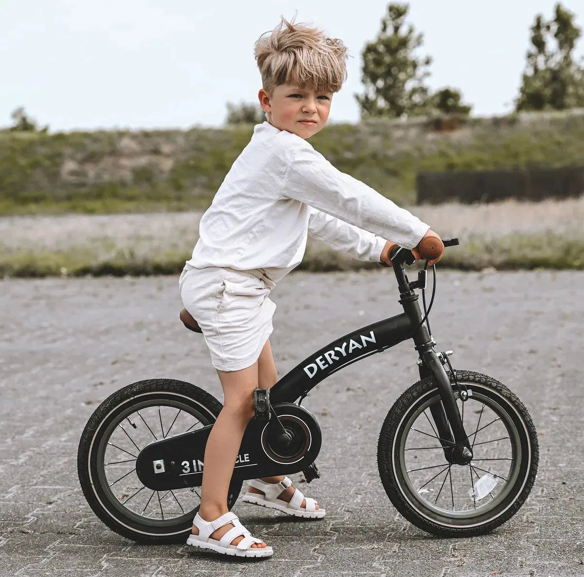 Luxury Kids Bike 12 inch - 3 in 1 - Balance Bike Black