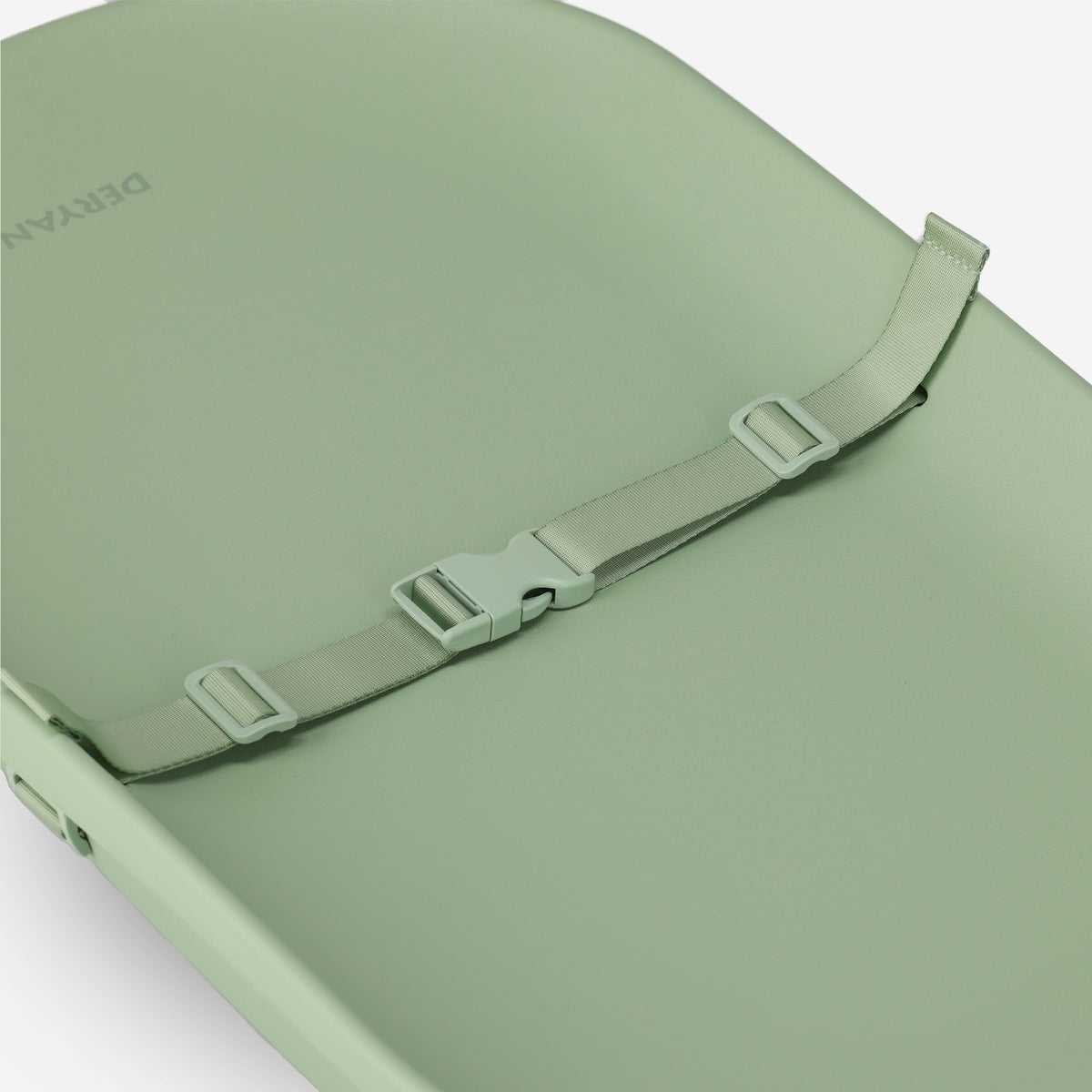 Wasserdichte Wickelauflage mit erhöhten Rändern – Sage Green
