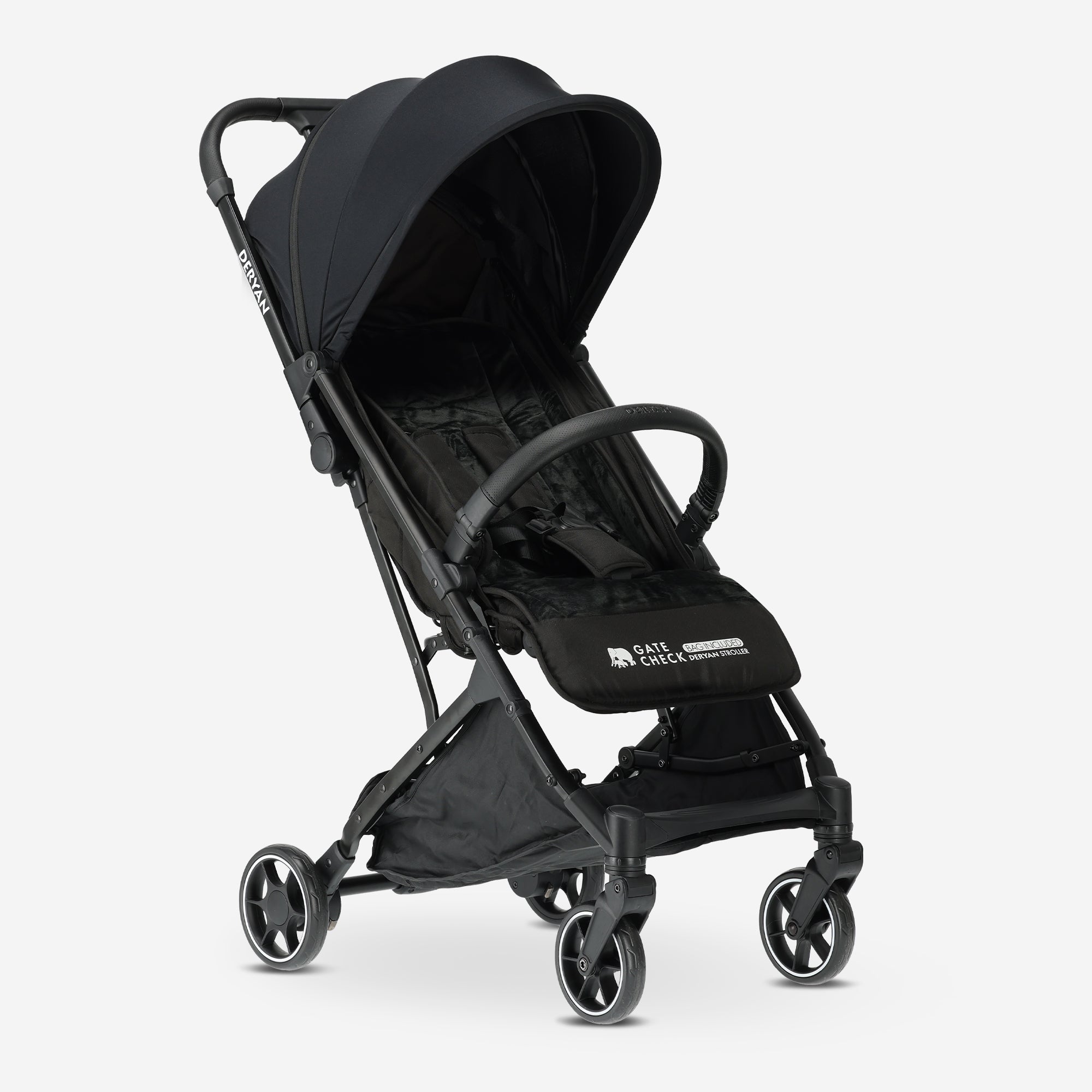 The DERYAN Buggy in black is a travel buggy with a compact design that is suitable for transport during travel. The model can be folded with one hand and has an adjustable seat, a sun canopy, and a five-point harness for use with young children.