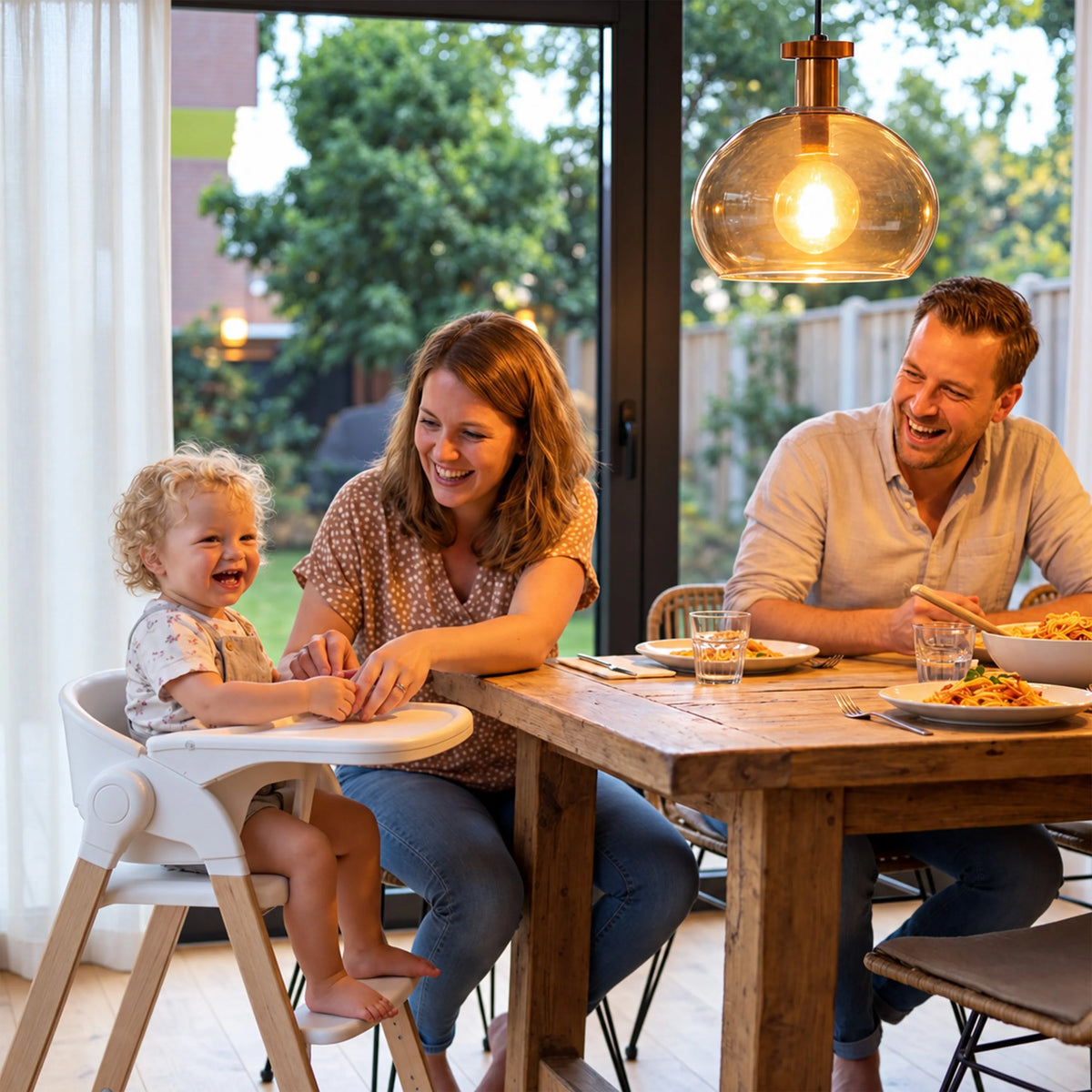 Luxuriöser Mitwachstumsstuhl mit Babysitz und Wippstuhl, Weiß / Holz