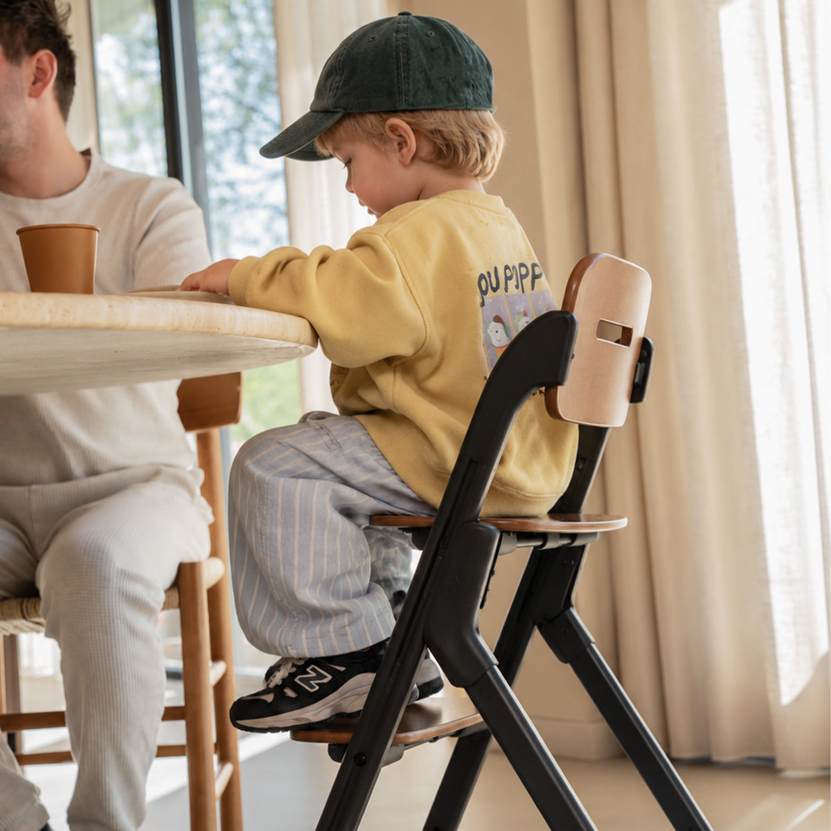 Oak Luxe High Chair with Bouncer - Black