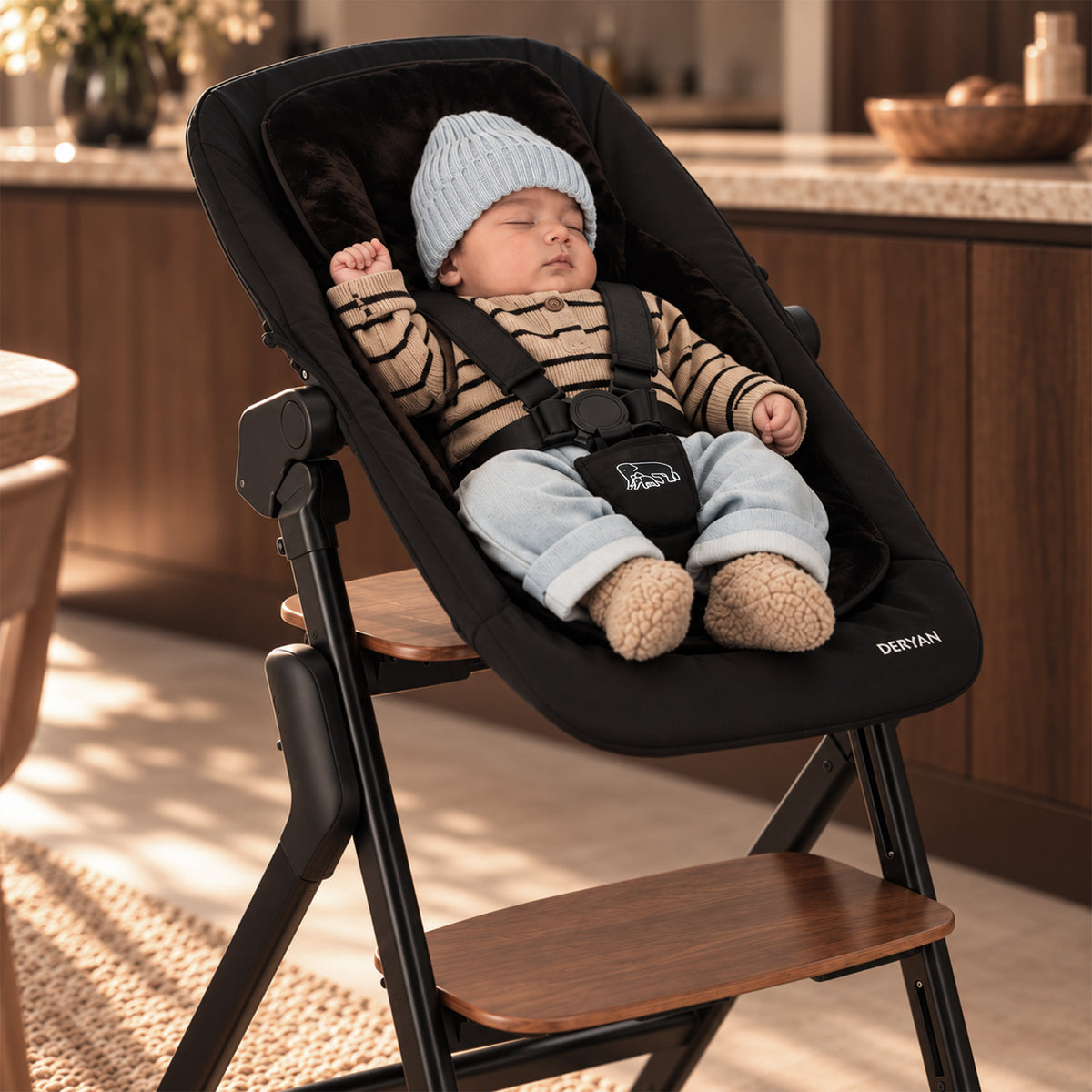Oak Luxe High Chair with Bouncer - Black