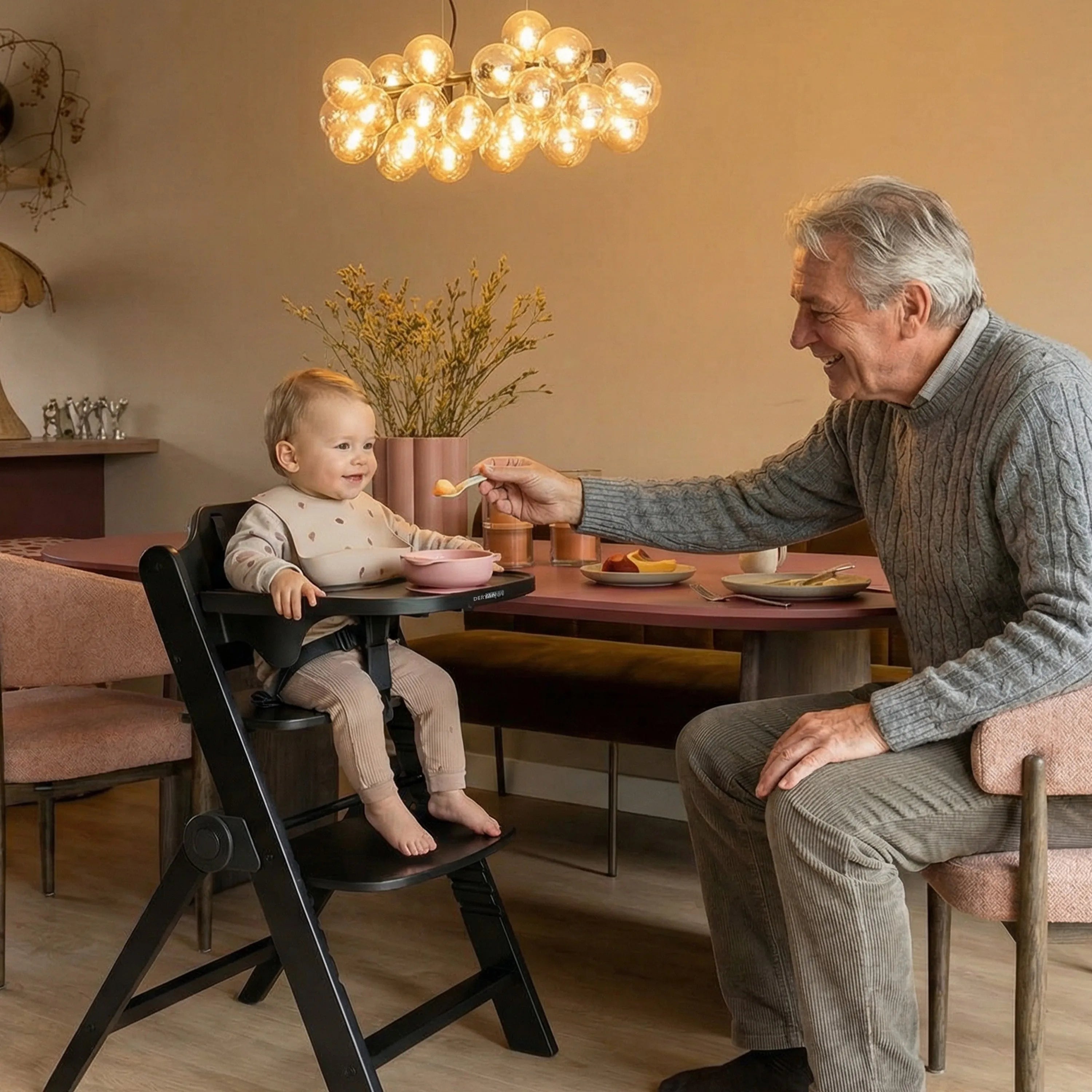 Odin Luxe Houten Meegroeistoel Kinderstoel - Inclusief Eetblad - Verstelbare Kinderstoel - Zwart