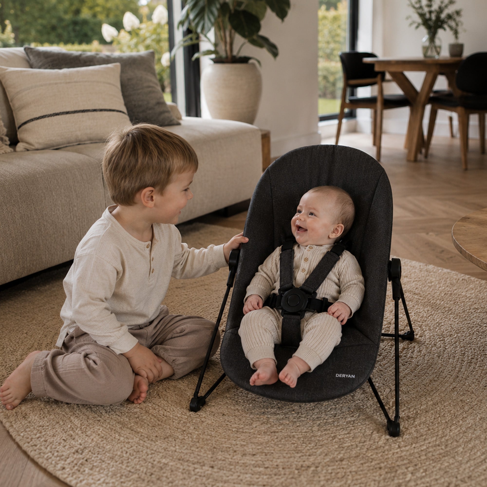 Odin Luxe Houten Meegroeistoel Kinderstoel met Bouncer - Inclusief Eetblad - Verstelbare Kinderstoel - Wood/Zwart