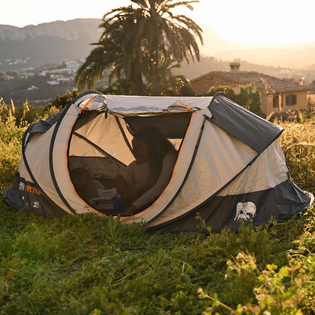 Pop-up-telt Cocoon Cream med 2000 mm vandkolonne og hurtig pop-up-konstruktion