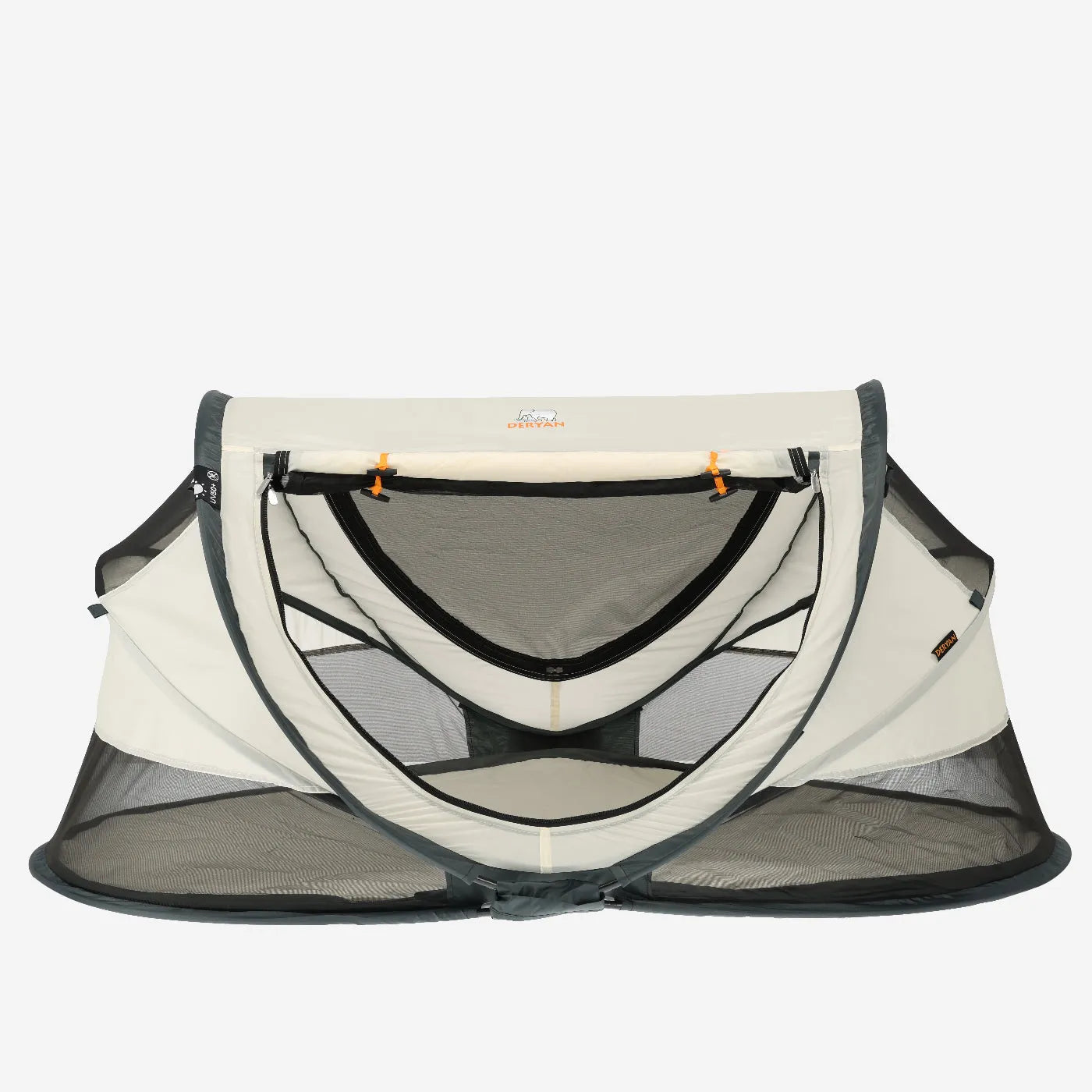 Luxury lightweight toddler travel bed in cream shade. Set up within 2 seconds thanks to pop-up system. With integrated mosquito net and UV50 protection for safe and comfortable sleep, indoors and outdoors. Compact, breathable and ideal for home or vacation.